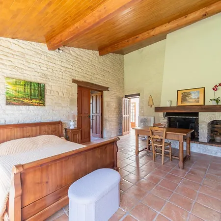 Le Vieux Fournil - Avec Terrasse Et Jardin Marigny (Poitou-Charentes)